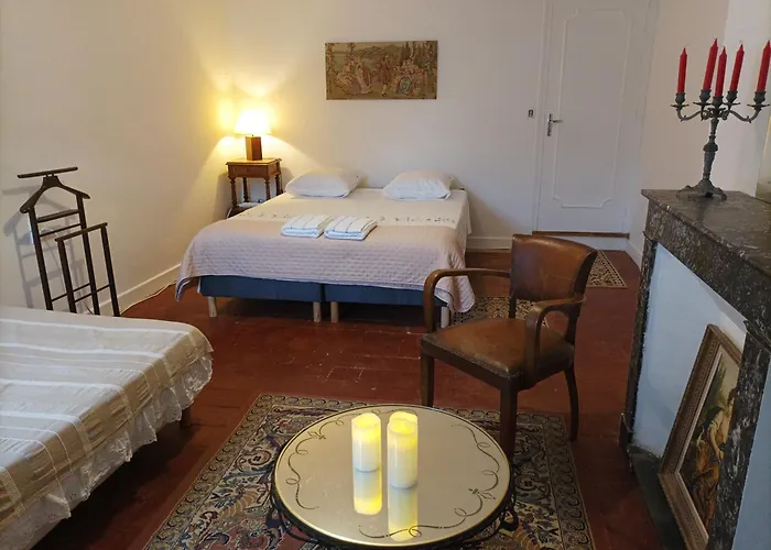 La Maison Au Bord De L\'Eau
